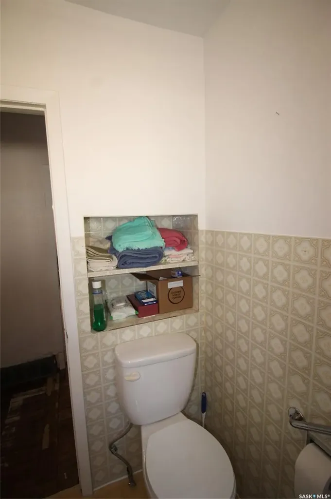 614 Front Street Eastend SK S0N 0T0