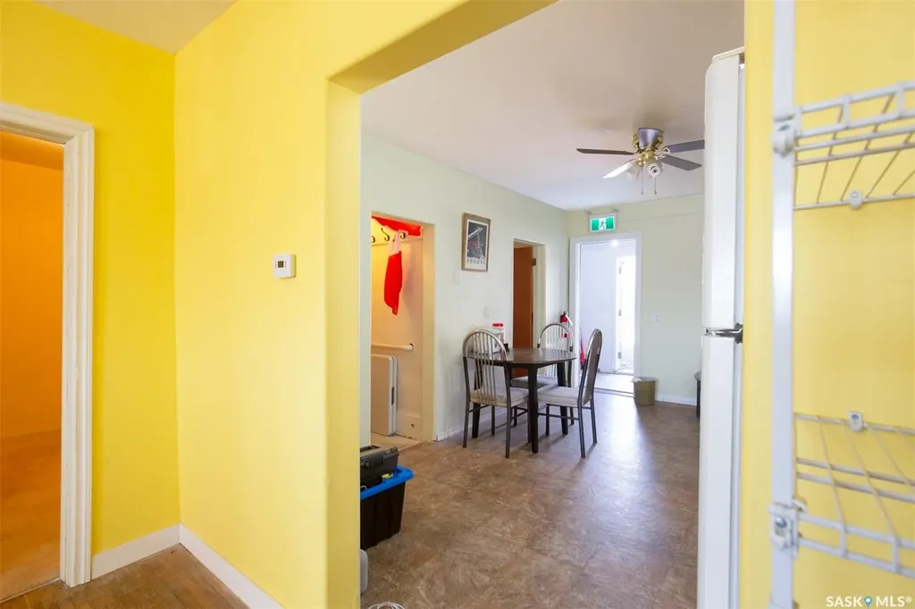 426 Fairford Street W Moose Jaw SK S6H 1W2