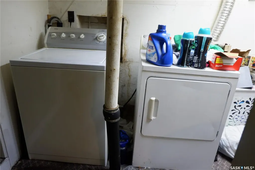 221 7th Avenue W Assiniboia SK S0H 0B0