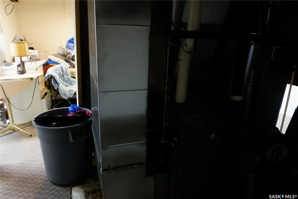 221 7th Avenue W Assiniboia SK S0H 0B0