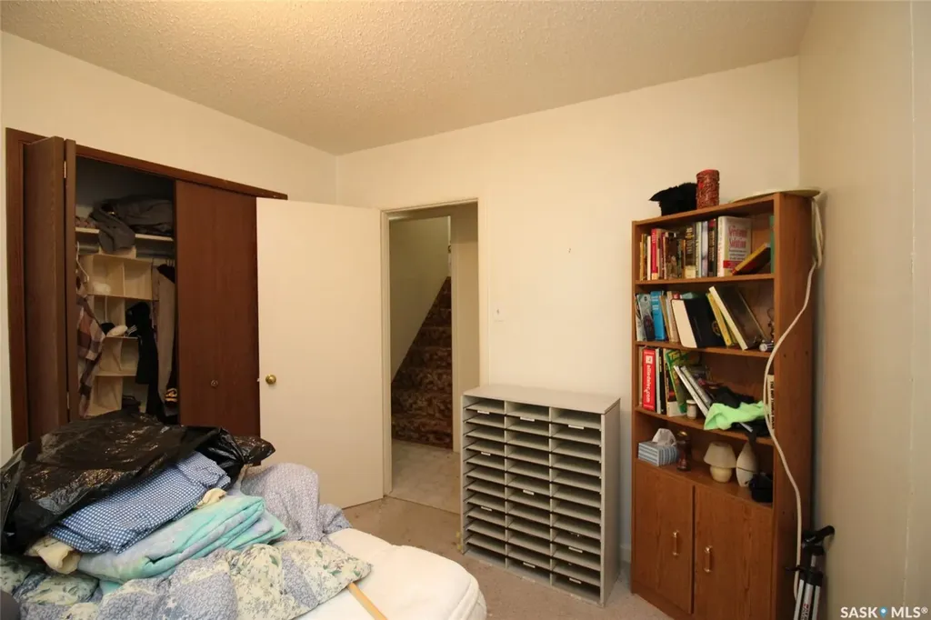 810 2nd Avenue S Simmie SK S0N 2N0