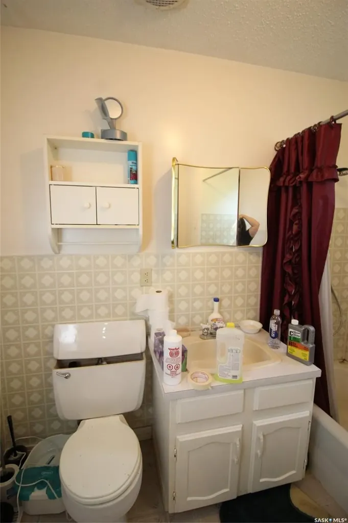 810 2nd Avenue S Simmie SK S0N 2N0