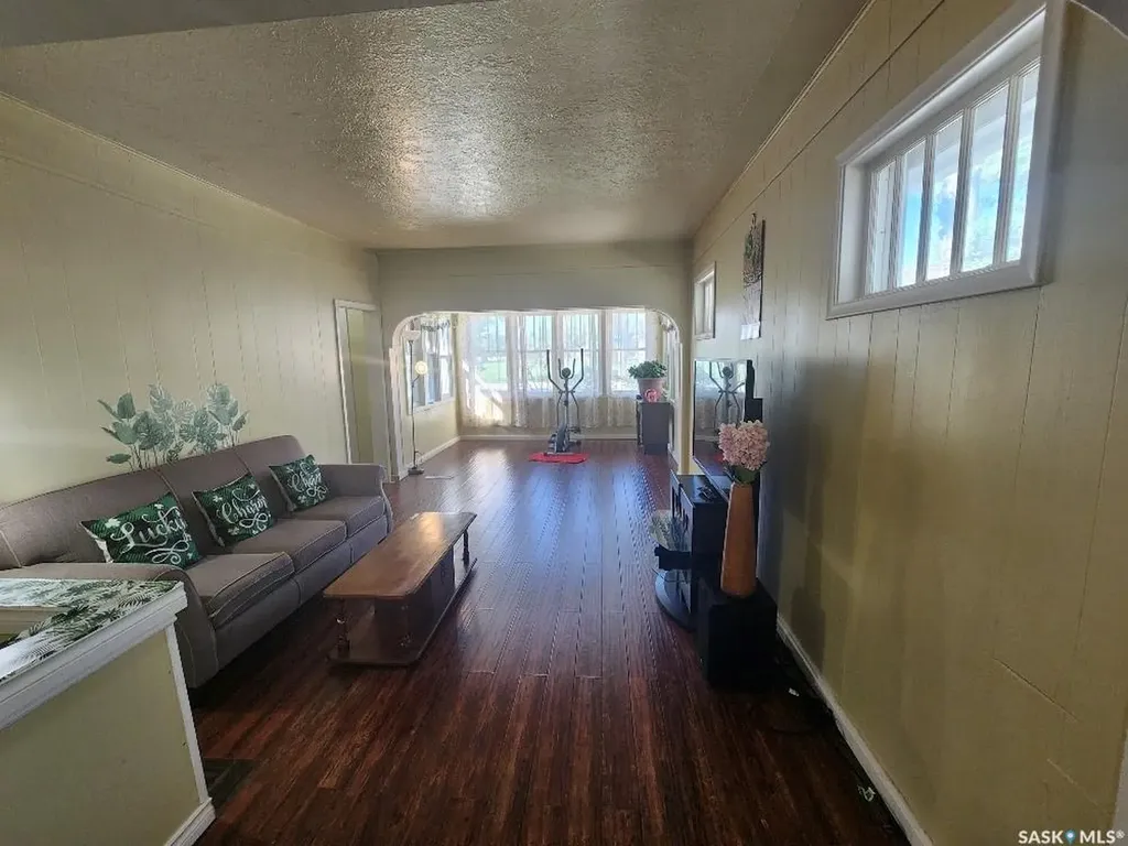 3303 Dewdney Avenue Regina SK S4T 0Y9