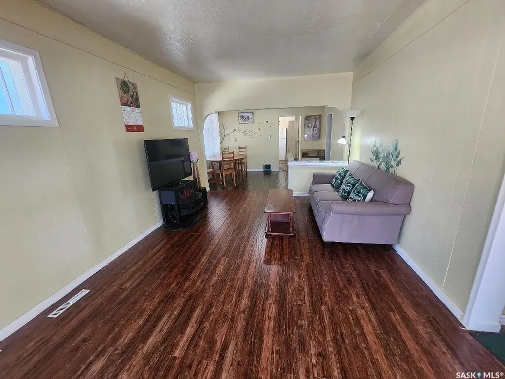 3303 Dewdney Avenue Regina SK S4T 0Y9