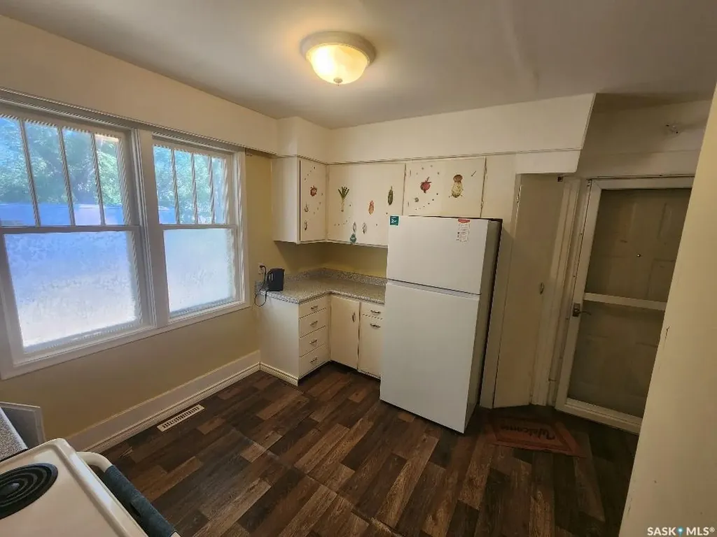 3303 Dewdney Avenue Regina SK S4T 0Y9