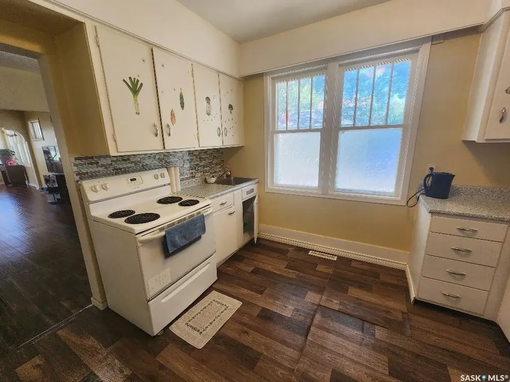 3303 Dewdney Avenue Regina SK S4T 0Y9