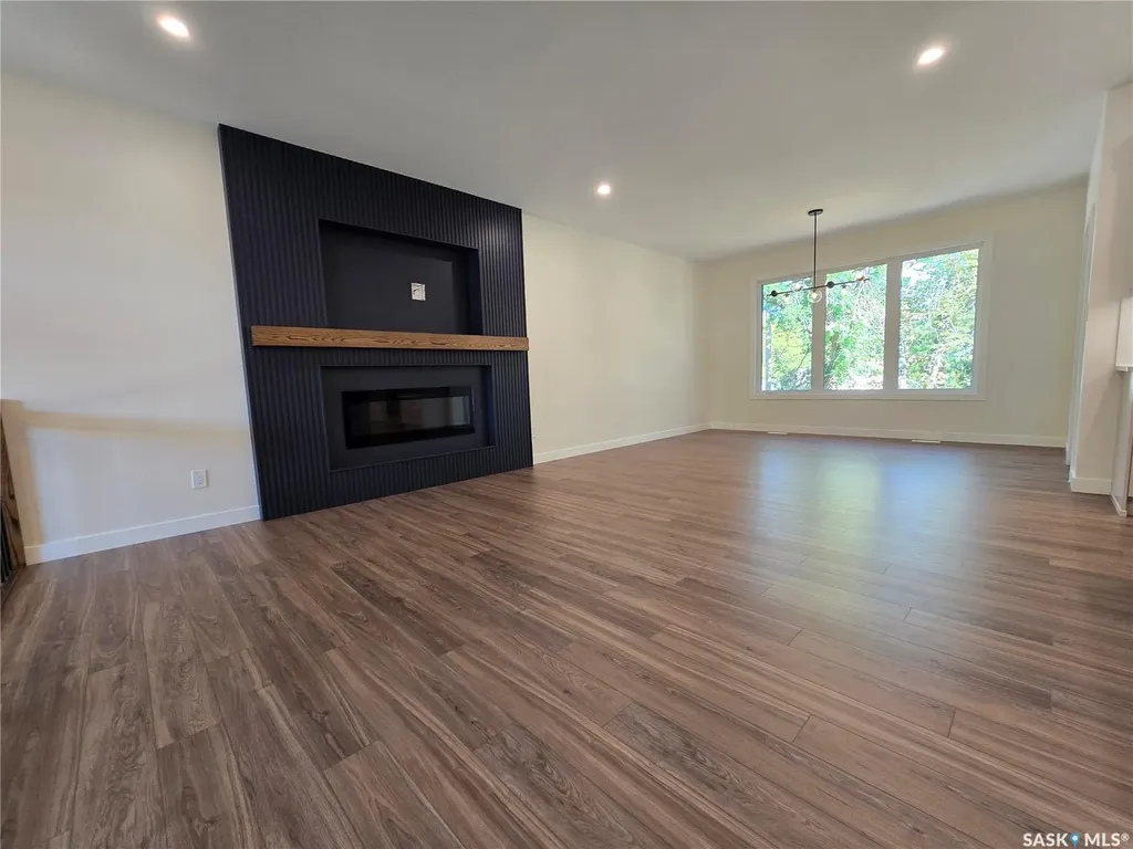 3 Kenney Crescent Weyburn SK S4H 0K5