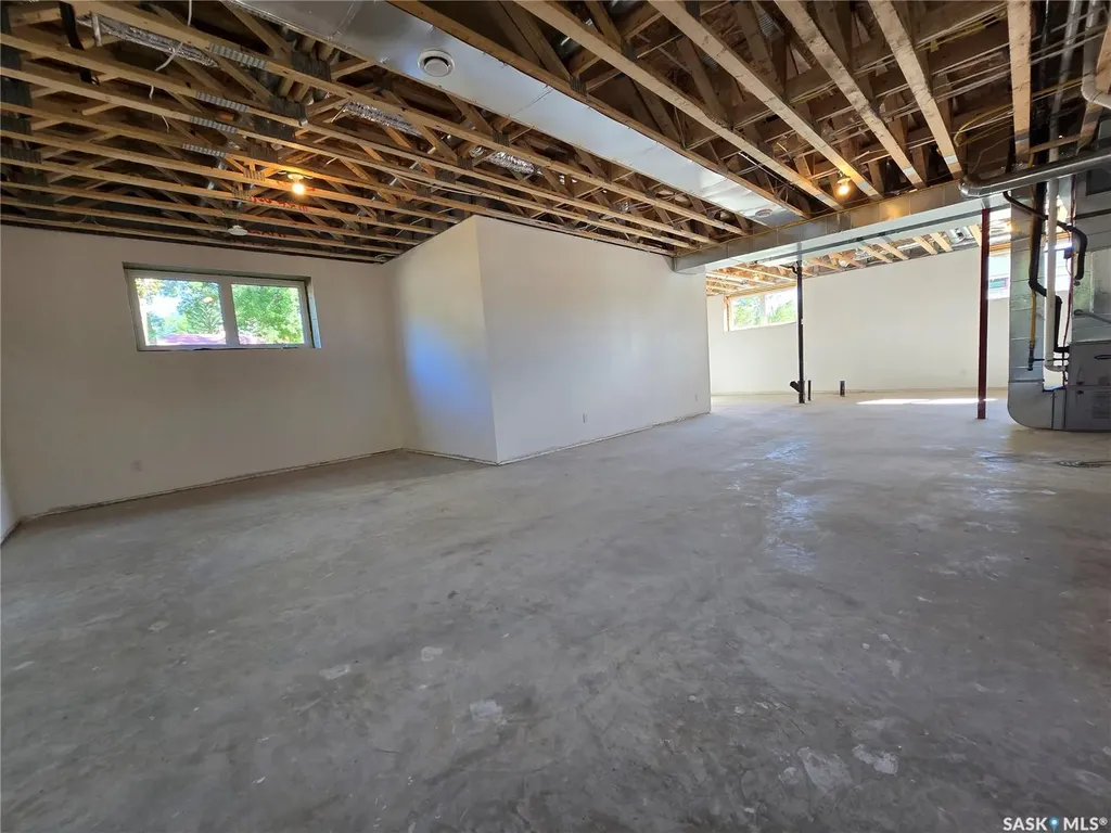 3 Kenney Crescent Weyburn SK S4H 0K5