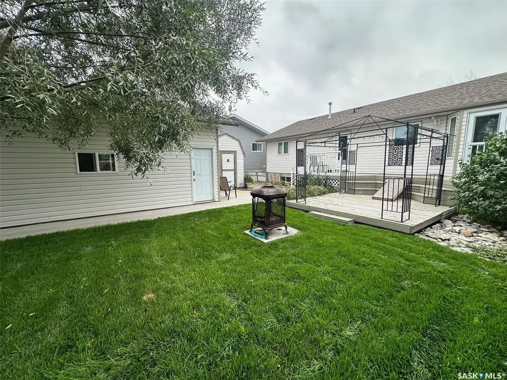 536 5th Avenue Hudson Bay SK S0E 0E0