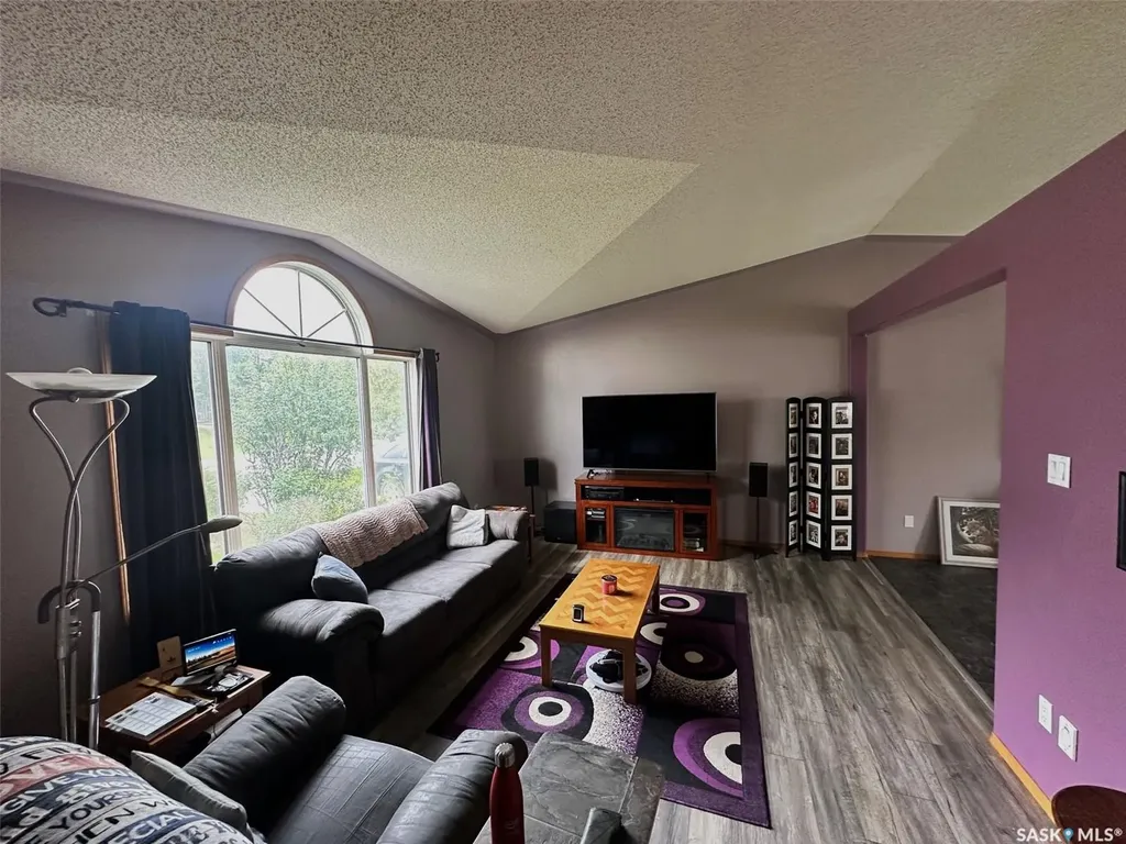 536 5th Avenue Hudson Bay SK S0E 0E0