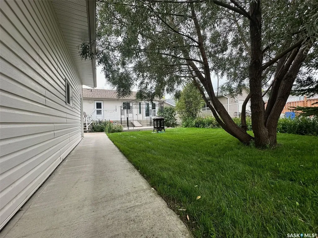 536 5th Avenue Hudson Bay SK S0E 0E0