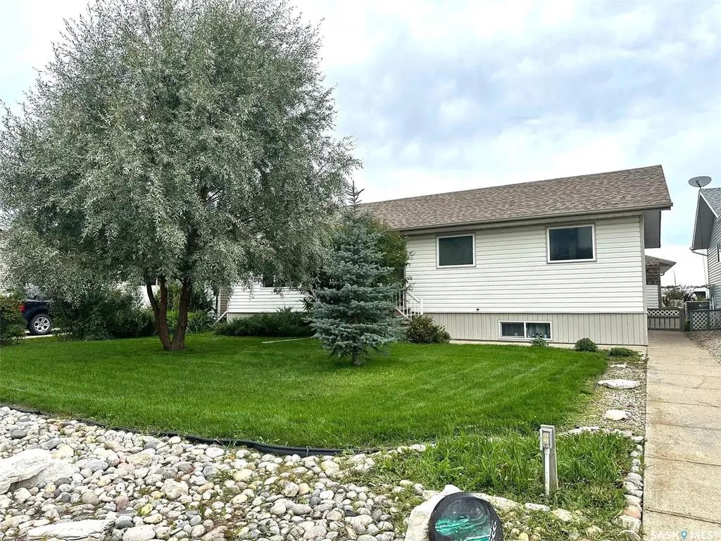 536 5th Avenue Hudson Bay SK S0E 0E0