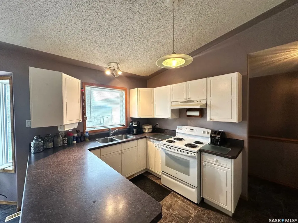 536 5th Avenue Hudson Bay SK S0E 0E0