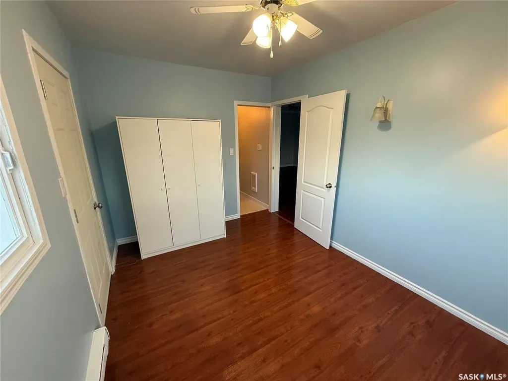 992 Terry Street Cochin SK S0M 0L0