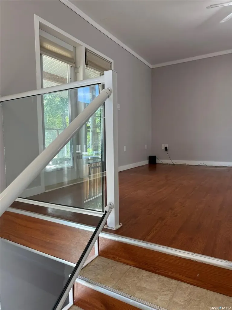 992 Terry Street Cochin SK S0M 0L0