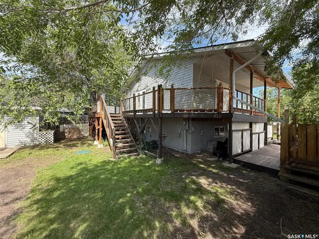 992 Terry Street Cochin SK S0M 0L0