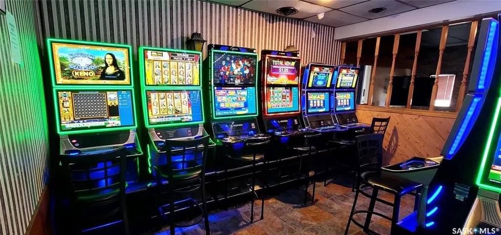 902 Main Street Biggar SK S0K 0M0