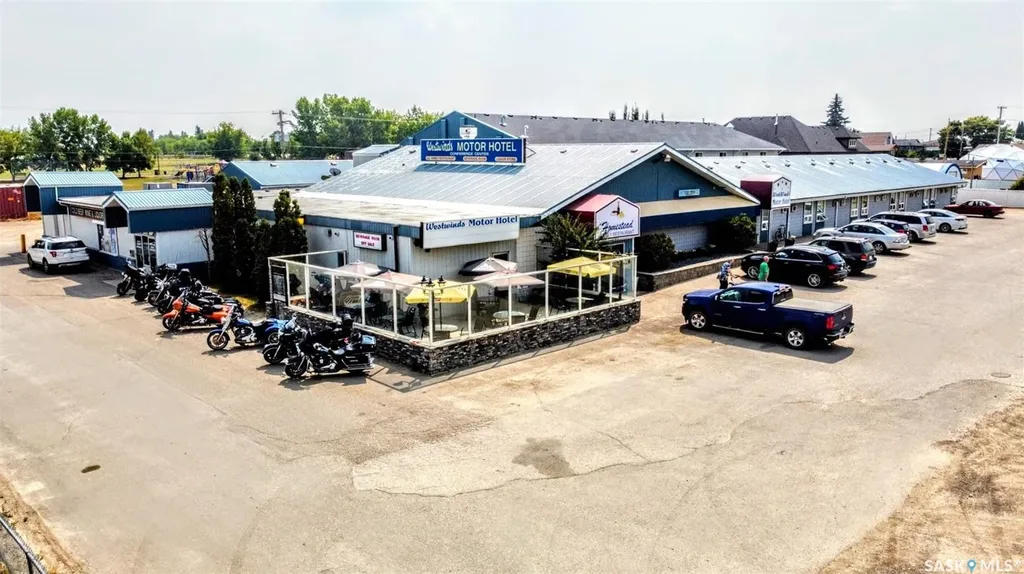 902 Main Street Biggar SK S0K 0M0