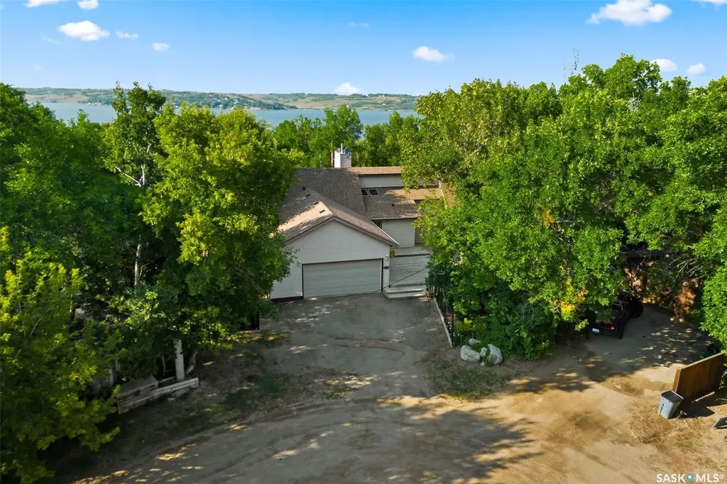 106 Shaw Drive Regina Beach SK S0G 4C0