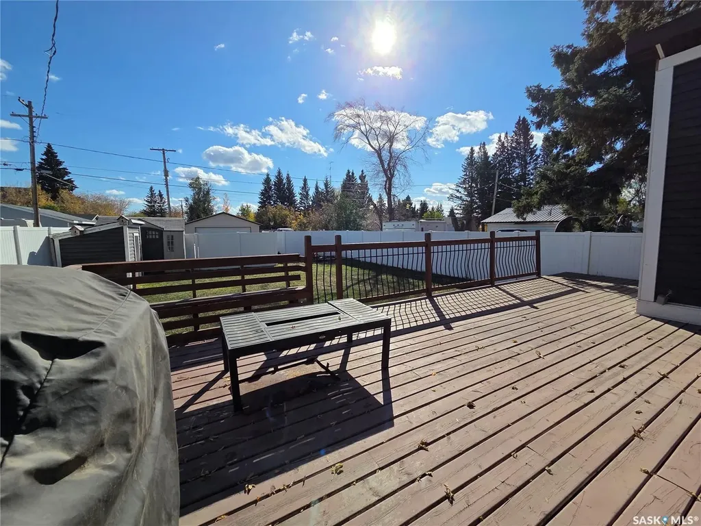 2011 Main Street Edam SK S0M 0V0