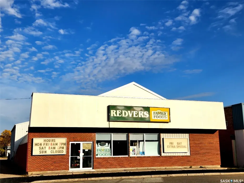6 Broadway Street Redvers SK S0C 2H0