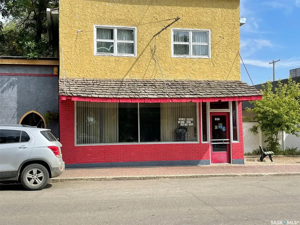 407 Main Street Gravelbourg SK S0H 1X0