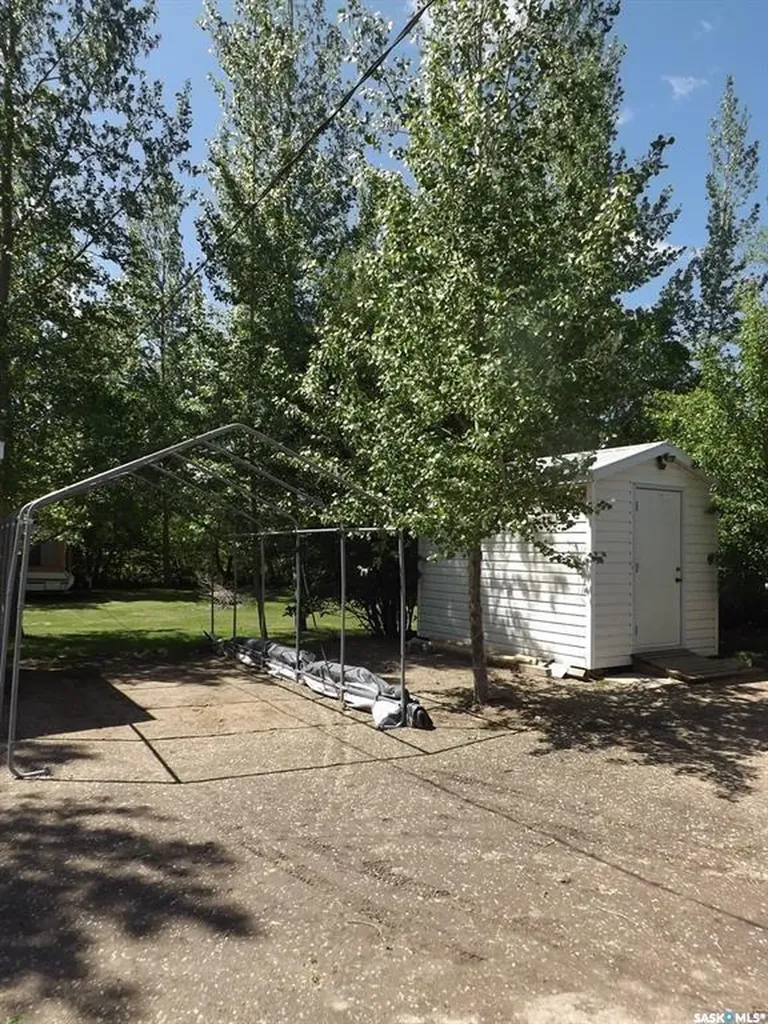 713 Beharrel Street Oxbow SK S0C 2B0