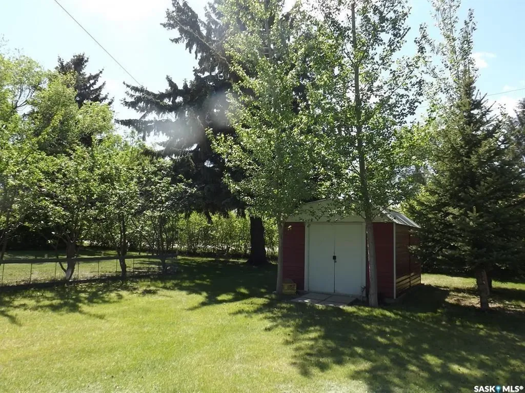 713 Beharrel Street Oxbow SK S0C 2B0