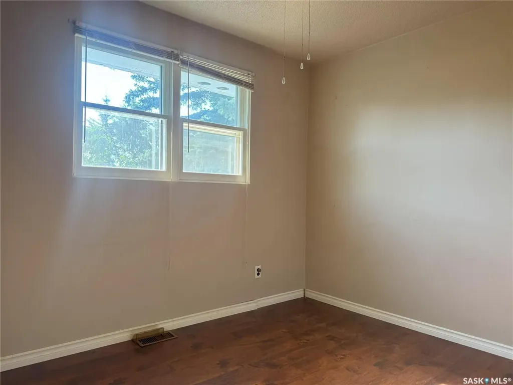 209 Francis Street Francis SK S0G 1V0