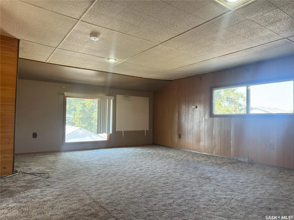 209 Francis Street Francis SK S0G 1V0