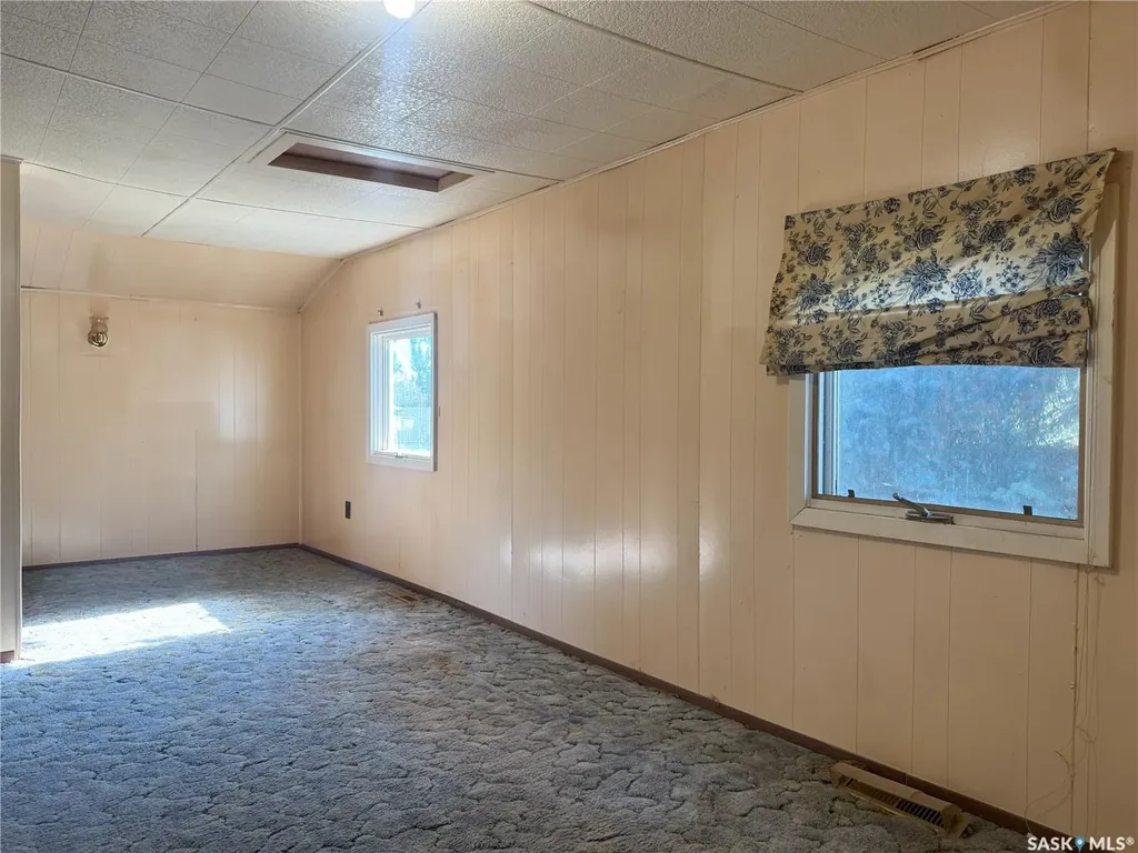 209 Francis Street Francis SK S0G 1V0