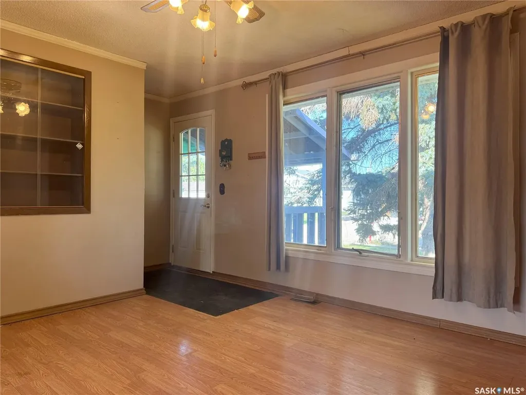 209 Francis Street Francis SK S0G 1V0