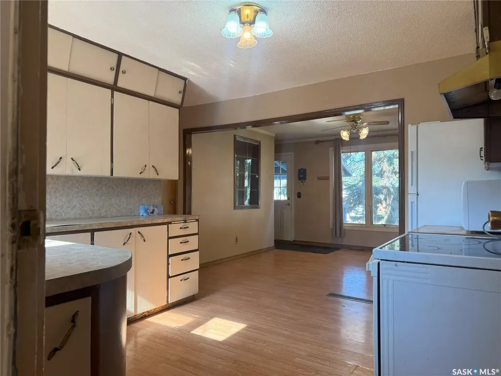 209 Francis Street Francis SK S0G 1V0