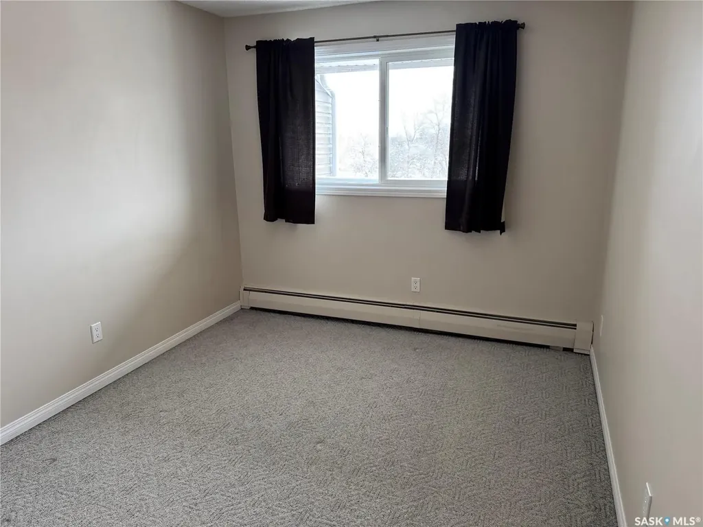 1808 Eaglesham Avenue Weyburn SK S4H 3A8
