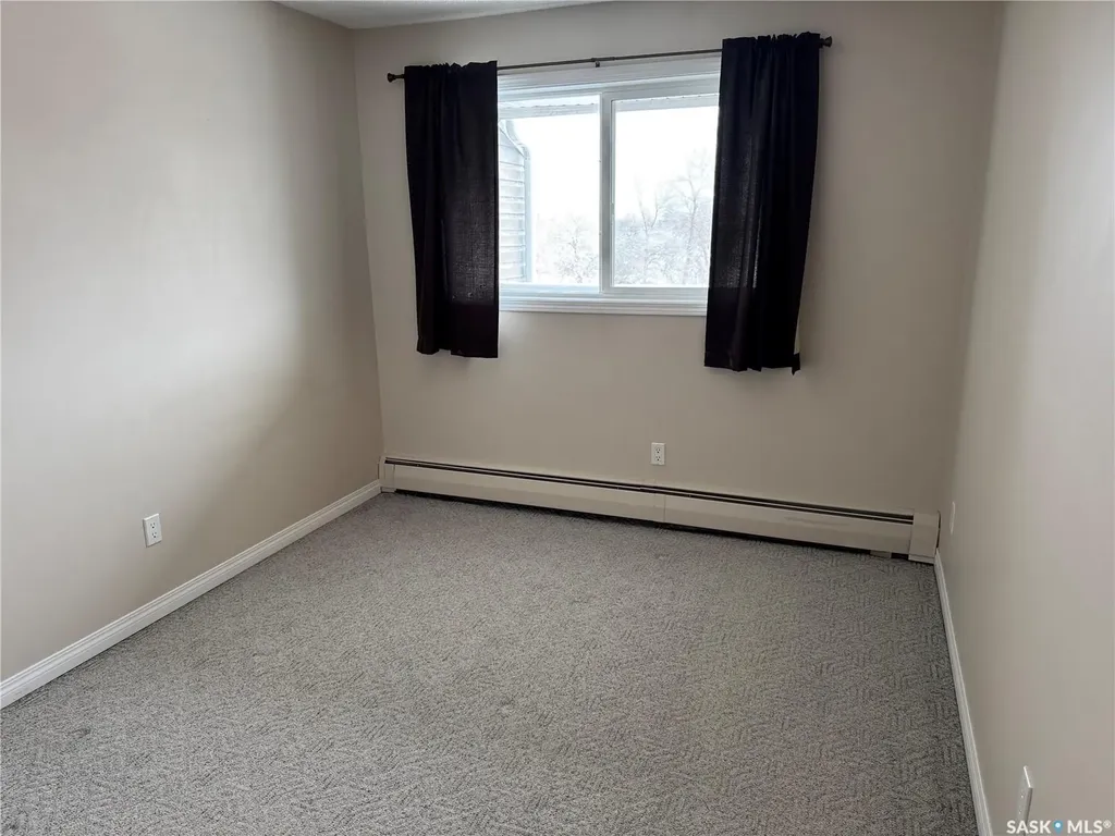 1808 Eaglesham Avenue Weyburn SK S4H 3A8