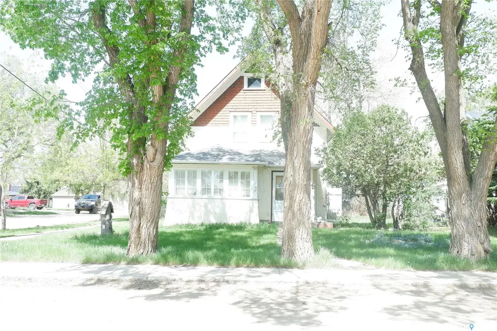 113 2nd Avenue W Mossbank SK S0H 3G0