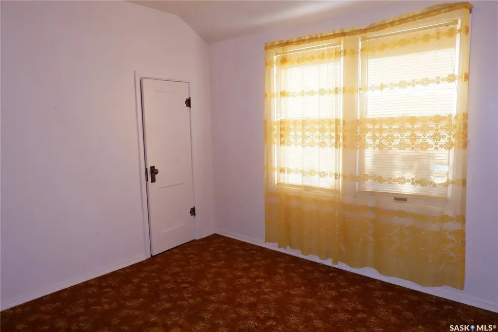 113 2nd Avenue W Mossbank SK S0H 3G0