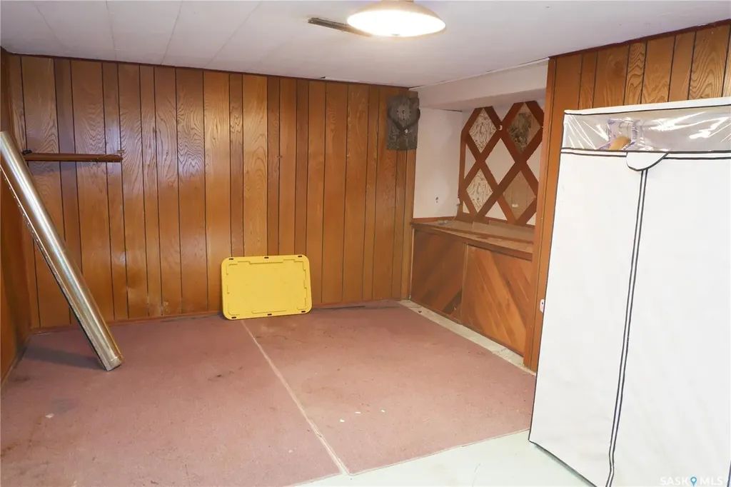 113 2nd Avenue W Mossbank SK S0H 3G0