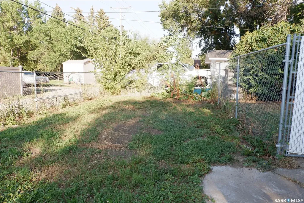 113 2nd Avenue W Mossbank SK S0H 3G0