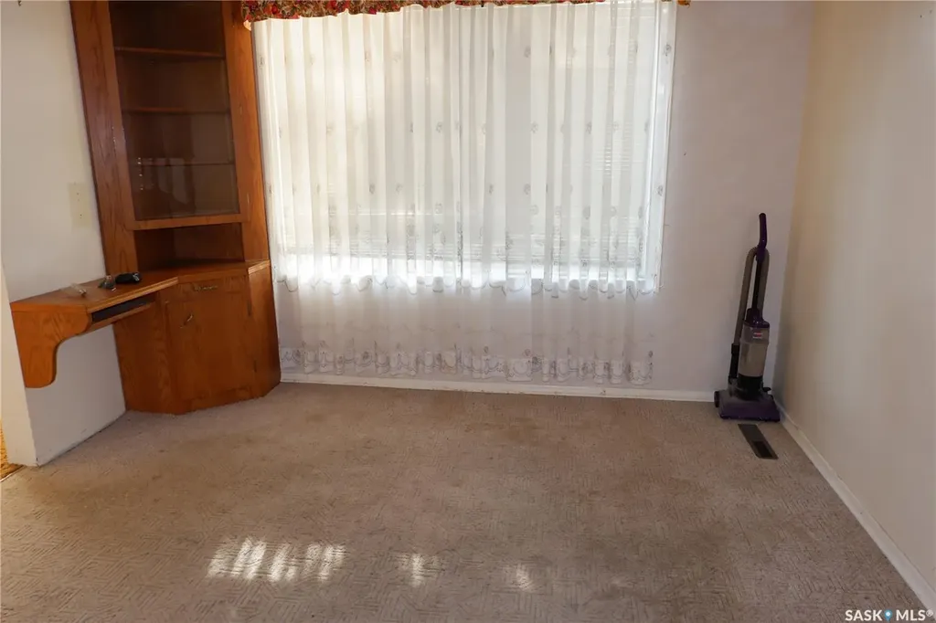 113 2nd Avenue W Mossbank SK S0H 3G0