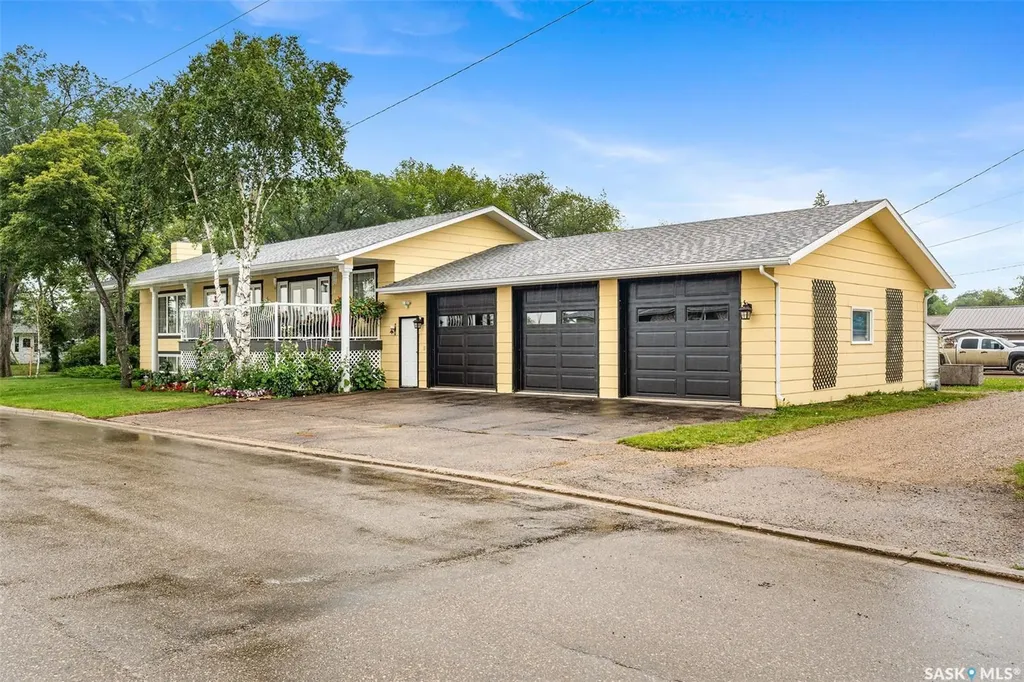 100 Bartlett Avenue Kinistino SK S0J 0H1