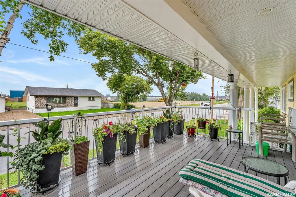 100 Bartlett Avenue Kinistino SK S0J 0H1