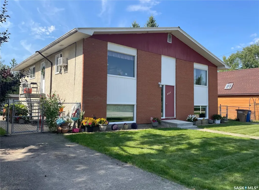 110 7th Avenue S Big River SK S0J 0E0