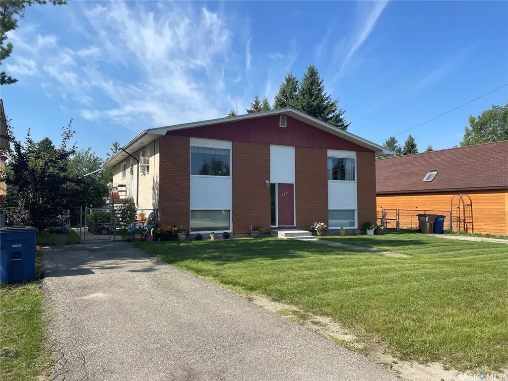110 7th Avenue S Big River SK S0J 0E0