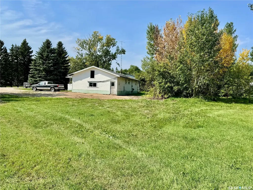 332 Norreys Street Drake SK S0K 1H0
