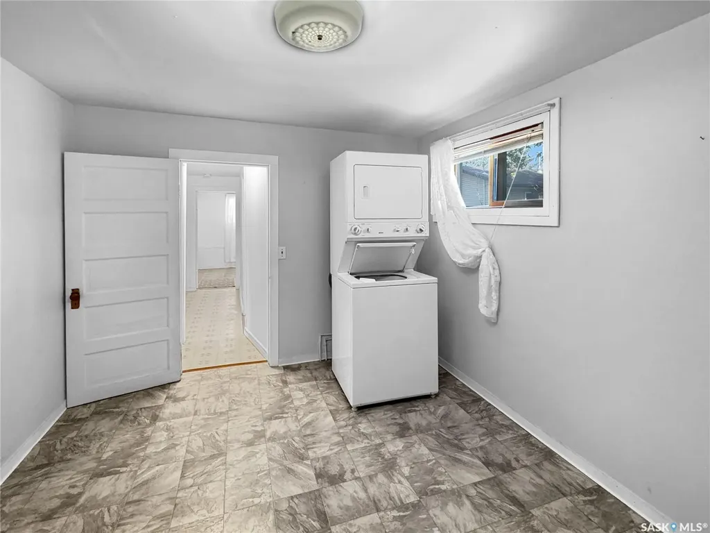 308 2nd Avenue S Leask SK S0J 1M0