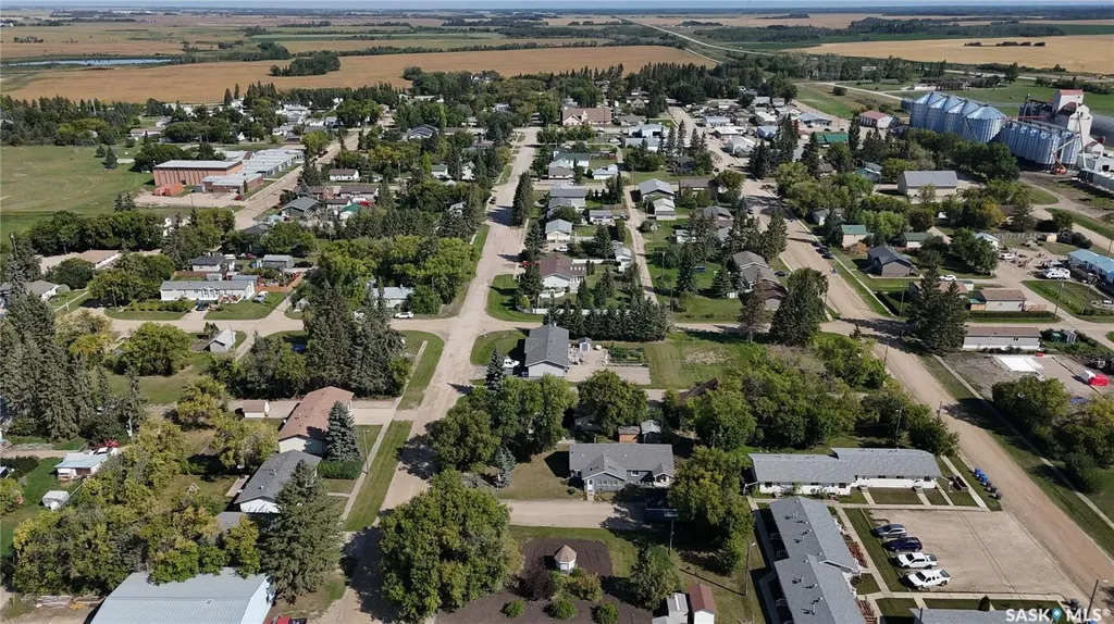 308 2nd Avenue S Leask SK S0J 1M0