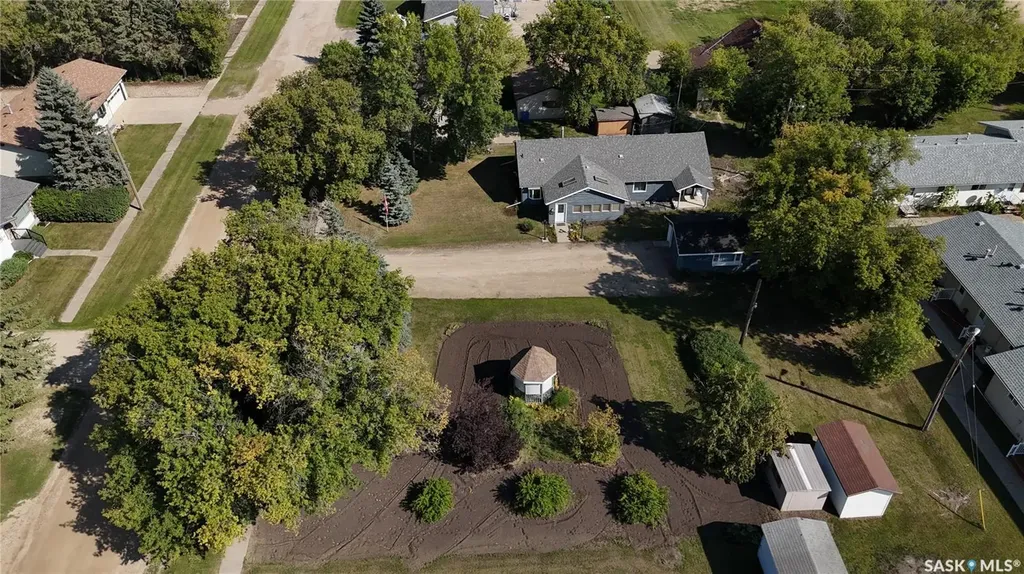 308 2nd Avenue S Leask SK S0J 1M0