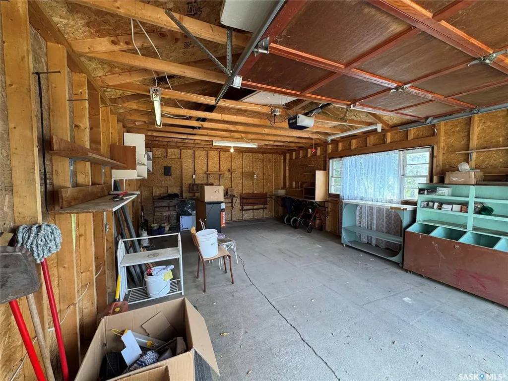 308 2nd Avenue S Leask SK S0J 1M0