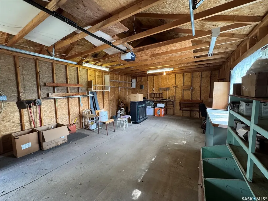 308 2nd Avenue S Leask SK S0J 1M0